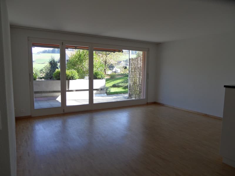 Helle 4.5-Zimmer-Wohnung mit Terrasse und Gartenzugang in Enggistein (5)