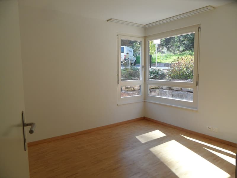 Helle 4.5-Zimmer-Wohnung mit Terrasse und Gartenzugang in Enggistein (6)