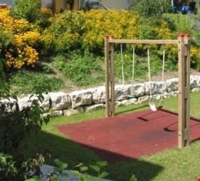 Helle 4.5-Zimmer-Wohnung mit Terrasse und Gartenzugang in Enggistein (9)