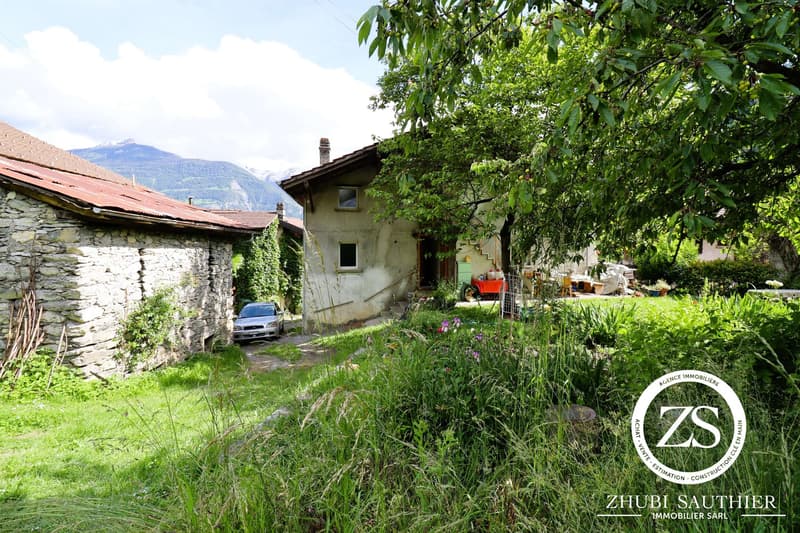 Einzelhaus mit Charakter in Chamoson – 6,5 Zimmer mit Aussicht und großem Grundstück (16)