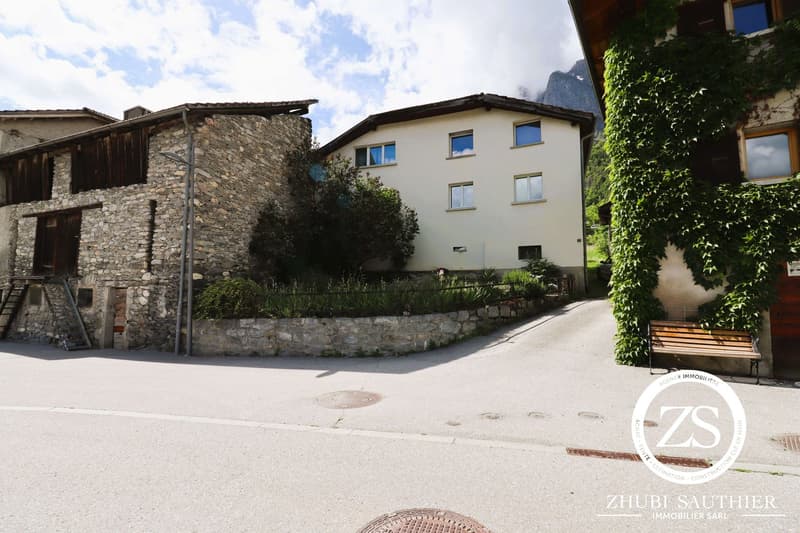 Einzelhaus mit Charakter in Chamoson – 6,5 Zimmer mit Aussicht und großem Grundstück (5)