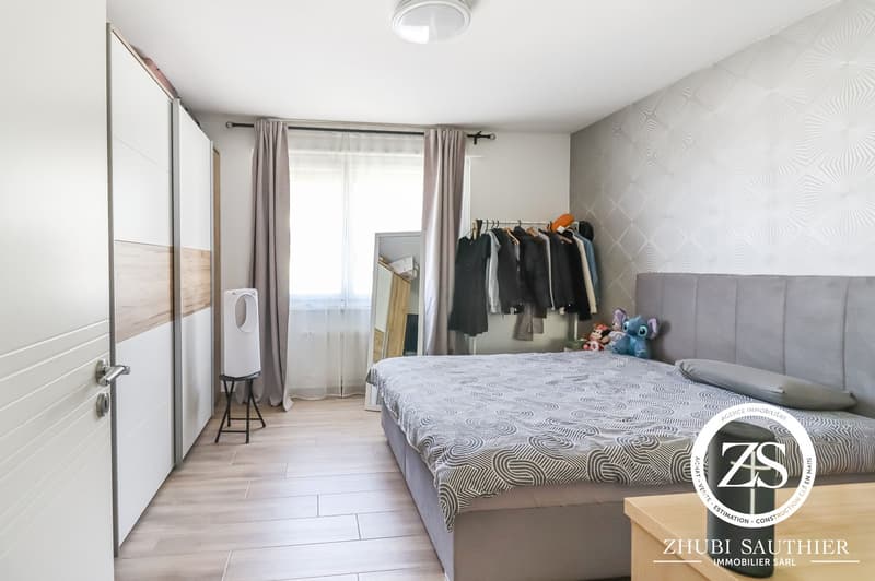 Vier-Zimmer-Wohnung renoviert in St-Pierre-de-Clages (10)