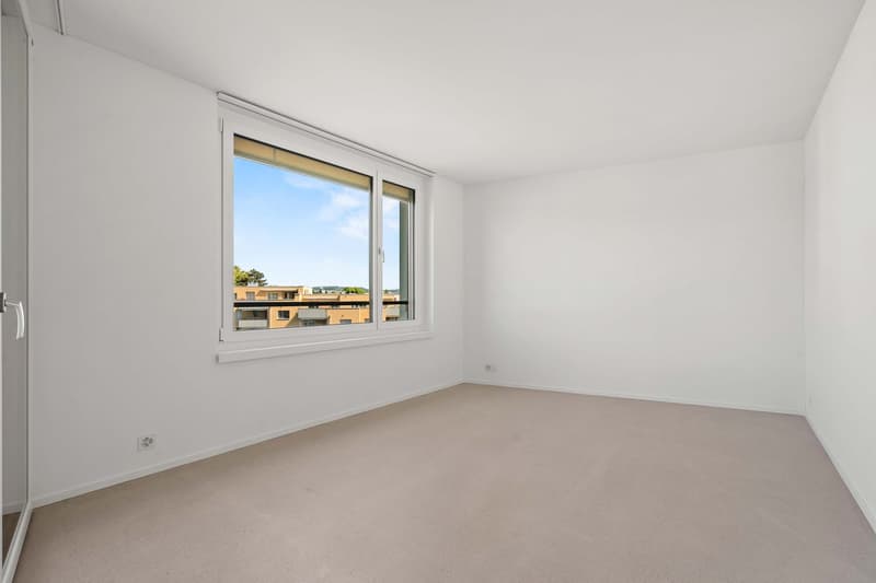 Appartamento moderno 4.5 locali al 6° piano con balcone e vista splendida a Kloten (Appartamento 6.1) (14)