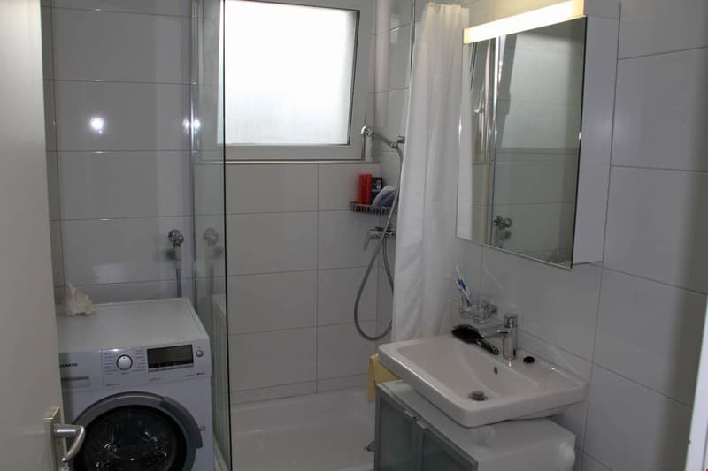 WC / Dusche mit Kombi Waschmaschine - Tumbler