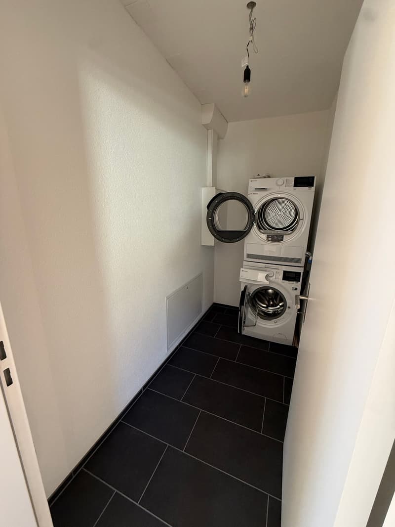 Moderne 2.5-Zimmer-Wohnung mit Bergblick in Rebstein (6)