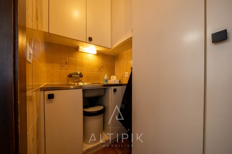 Local transformable en appartement - Résidence principale (3)