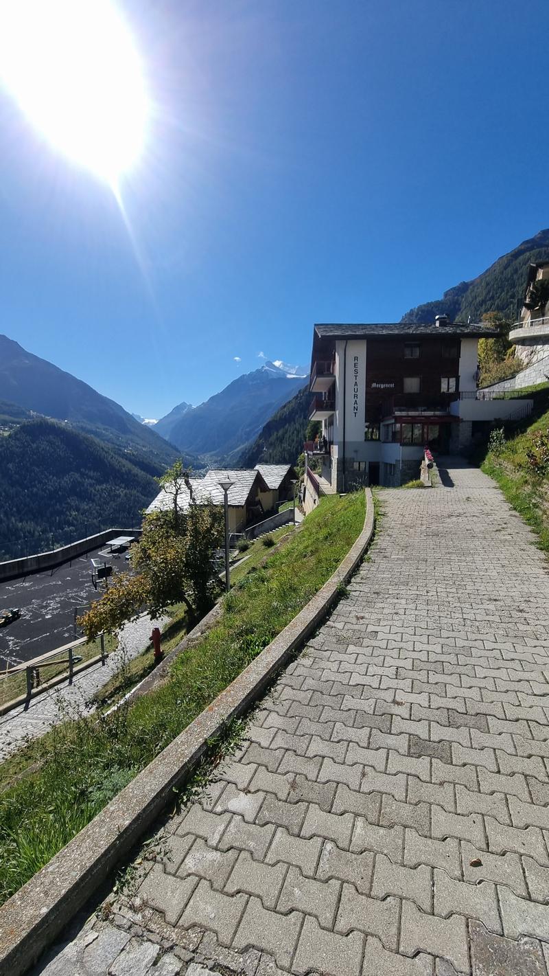 Hotel-Restaurant with 6 rooms & 5.5-room apartment – sunny location 20 minutes from Visp (3)