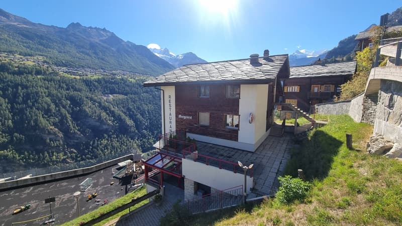 Hotel-Restaurant with 6 rooms & 5.5-room apartment – sunny location 20 minutes from Visp (2)