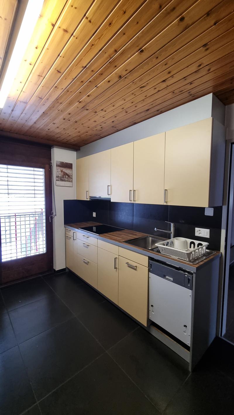 Spacious 13-room single-family house with 540 m2 of usable space with great potential (21)