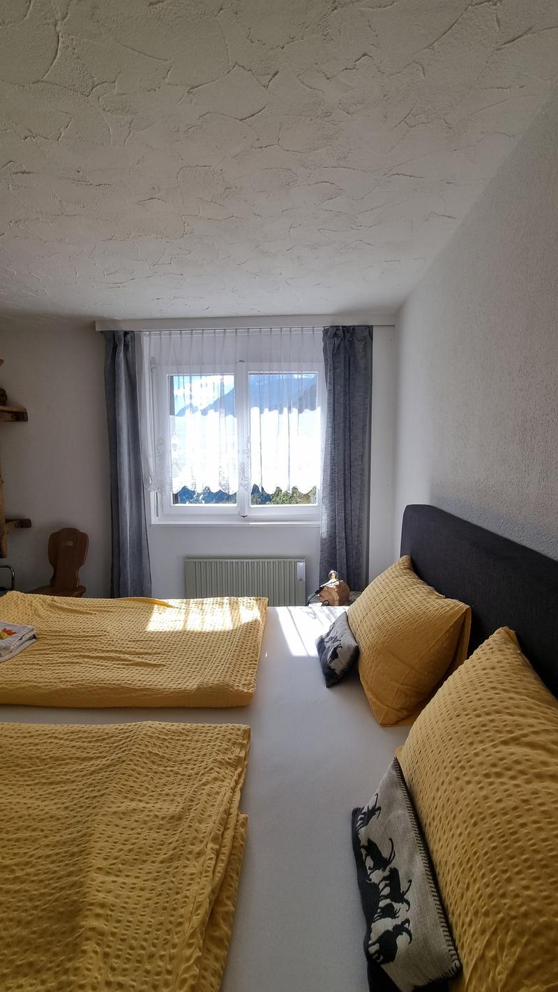 Spacious 13-room single-family house with 540 m2 of usable space with great potential (13)