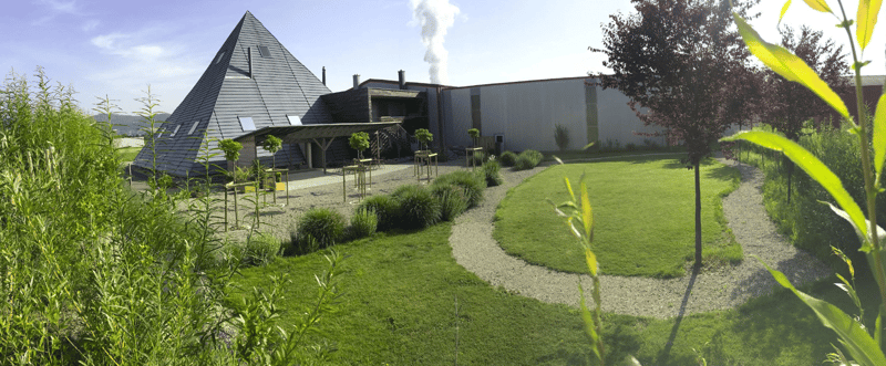 Living and working in the industrial zone? (26)