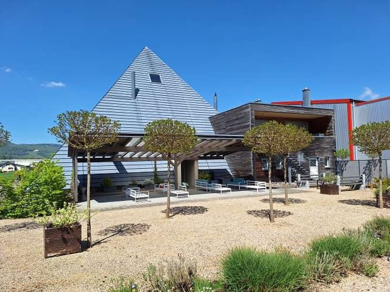 La propriété événementielle et commerciale exceptionnelle "Pyramide" est à vendre (3)