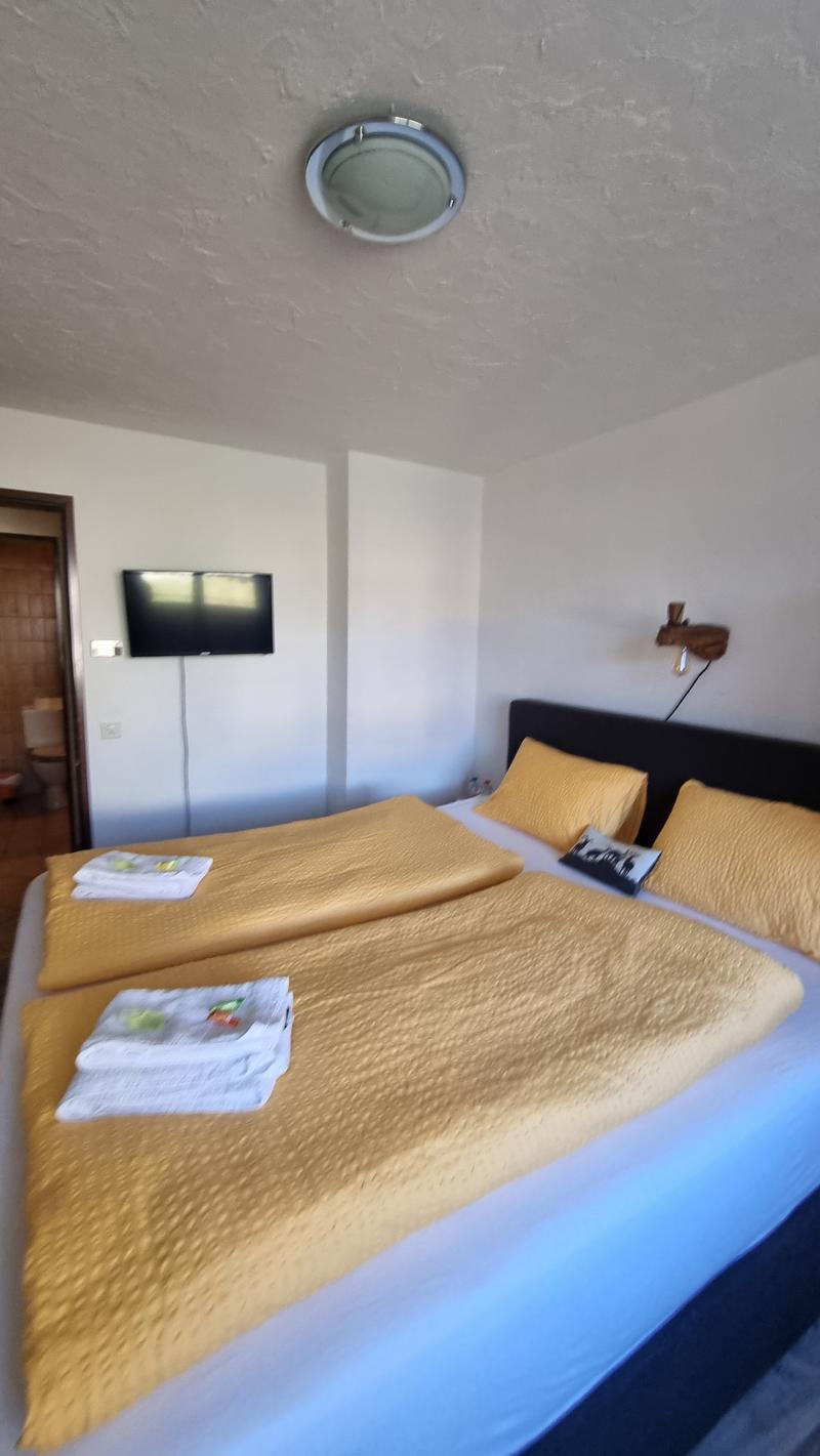 Mitarbeiterunterkunft - Personalhaus - Mehrfamilienhaus mit 540 m2 Nutzfläche, (7)