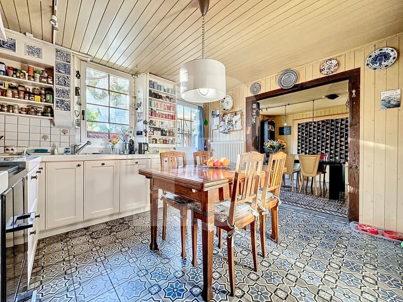 Magnifique corps de ferme au coeur du village de Bernex (2)