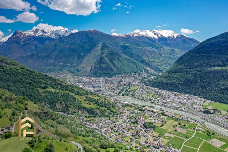 Appartement spacieux de 5,5 pièces avec possibilité d'agrandir l'espace mansardé (11)