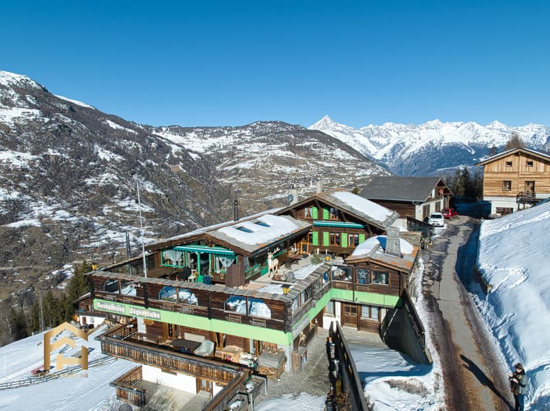 Unique mountain restaurant with breathtaking views in Grächen (1)