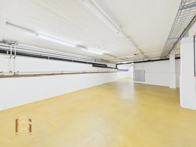 Attractive business location in top location on Bahnhofstrasse in Visp (11)