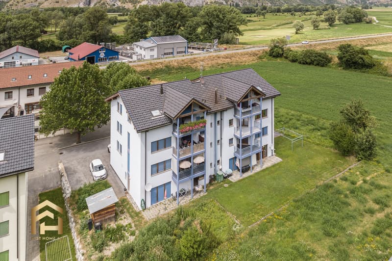 Appartement idyllique 4.5 pièces avec jardin à Agarn (13)