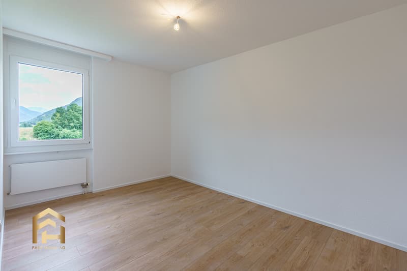 Appartement idyllique 4.5 pièces avec jardin à Agarn (8)