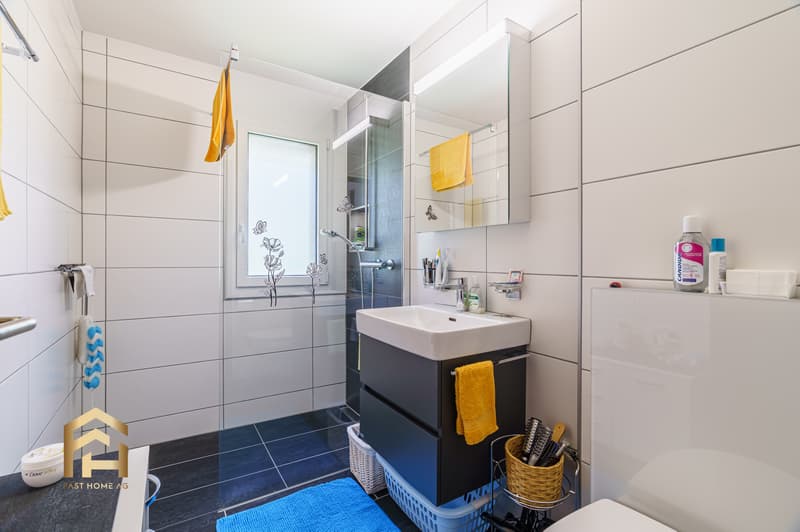 Sunny 2.5-room apartment with panoramic views in Hohtenn (7)