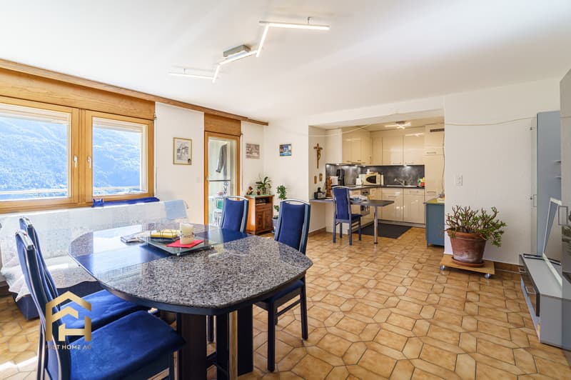 Sunny 2.5-room apartment with panoramic views in Hohtenn (2)