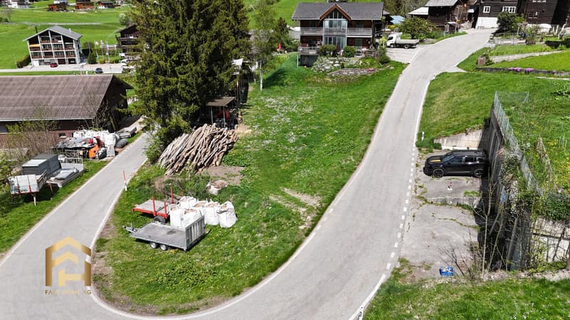 Attraktives Bauland in der Dorfzone im beschaulichen Fieschertal (2)