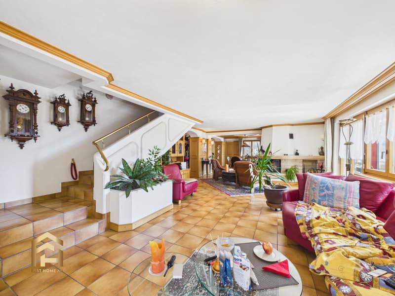 Aufgang obere Etage 4.5-Zi-Whg