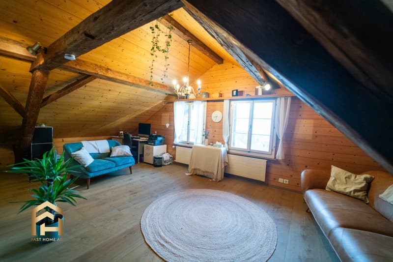 Grosszügige 5.5-Zimmer-Maisonettewohnung wenige Schritte vom Thunersee (2)