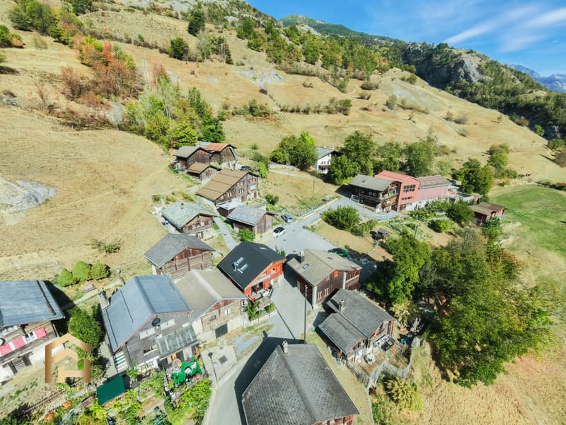 Modernes Chalet mit sonniger Südterrasse in Oberrotafen (13)