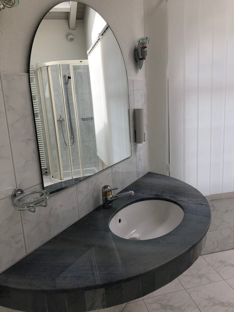 Charmante 5.5-Zimmer-Maisonette-Wohnung in Sachseln – Wohnen mit Bergpanorama (18)
