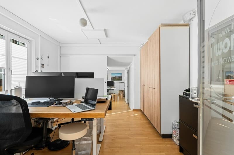 Residential and commercial building in central Wolhusen (6)