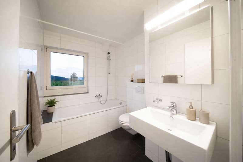 2-Familienhaus an naturnaher Lage mit herrlicher Sicht ins Grüne (6)