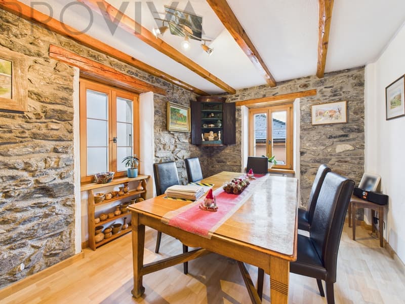 Charming multi-family house with character and proximity to the cable car (2)