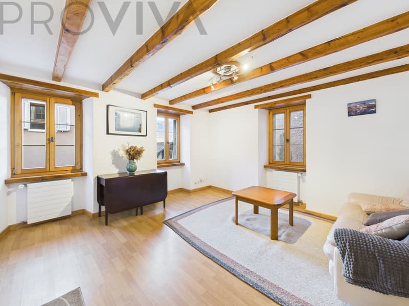 Charming multi-family house with character and proximity to the cable car (3)