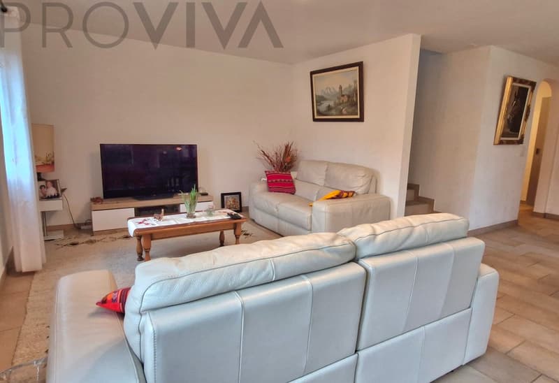 Beautiful villa in a peaceful neighborhood (3)