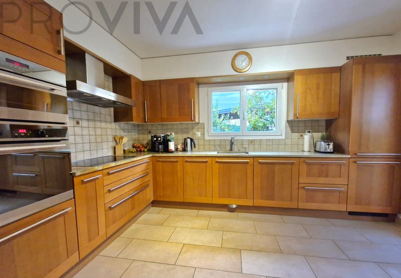 Beautiful villa in a peaceful neighborhood (4)