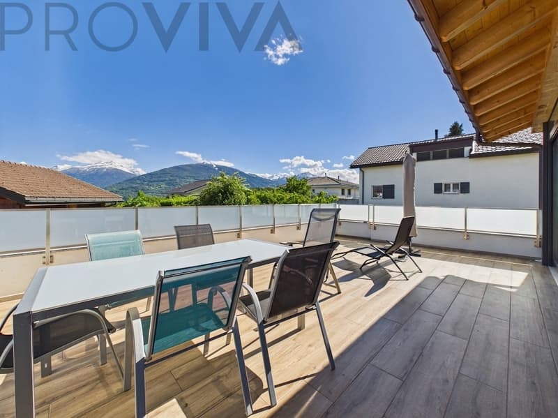 Living that pays for itself -- Villa with rental studio in Grimisuat (1)