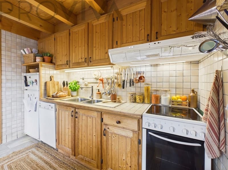 Ski-in/Ski-out Chalet with breathtaking views of the Dents du Midi (4)