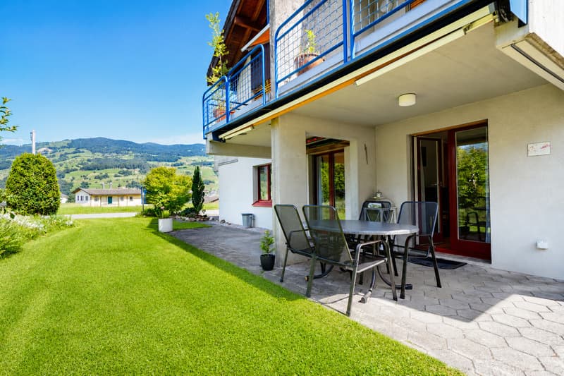 Appartement de jardin exclusif avec vue sur le lac, accès au lac et rendement élevé (1)