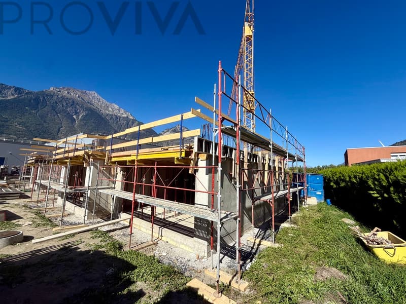 Exklusive Eckvilla im sonnigen Wallis - Komfort und Innovation (4)
