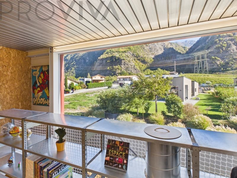 Architektur mit Charakter - aussergewöhnliche Designvilla in Riddes (2)