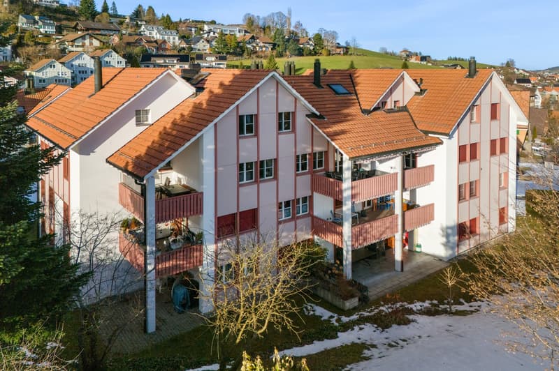 Attractive 5.5 room maisonette apartment with balcony (9)