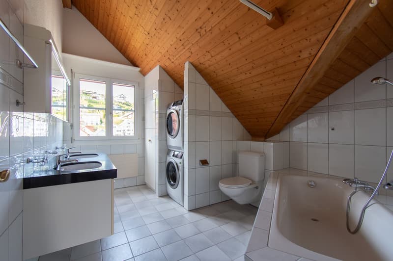 Attractive 5.5 room maisonette apartment with balcony (19)