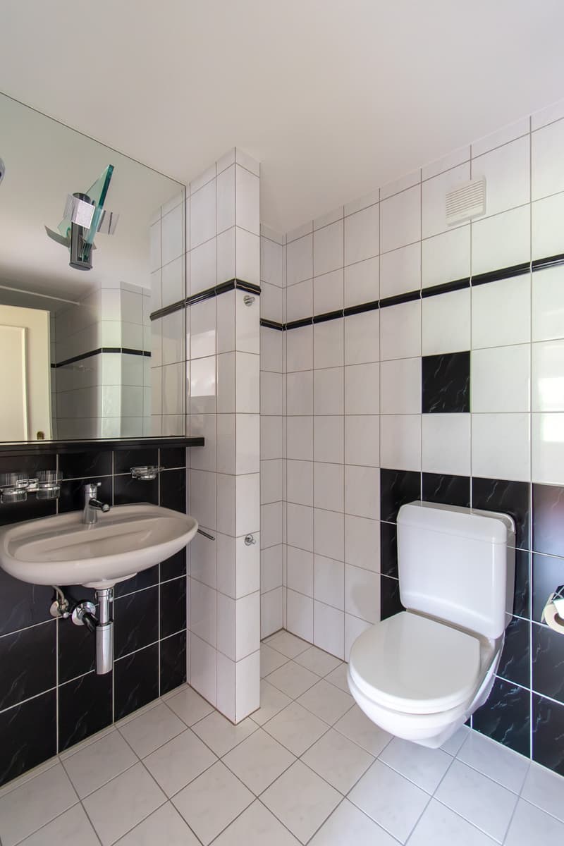 Attractive 5.5 room maisonette apartment with balcony (12)