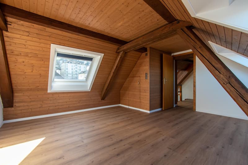 Appartement-maisonnette exceptionnel de 4 pièces en ville (10)