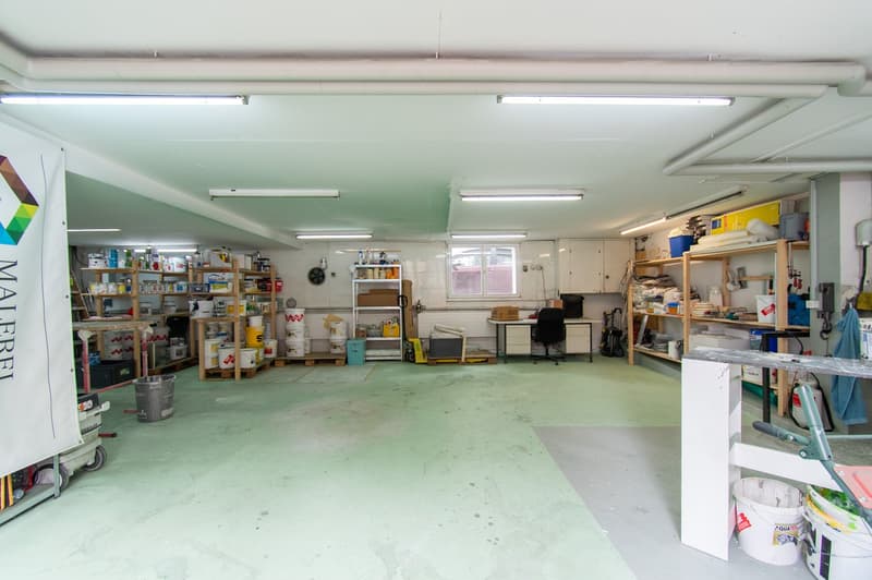Commercial space/workshop/studio in central location (2)