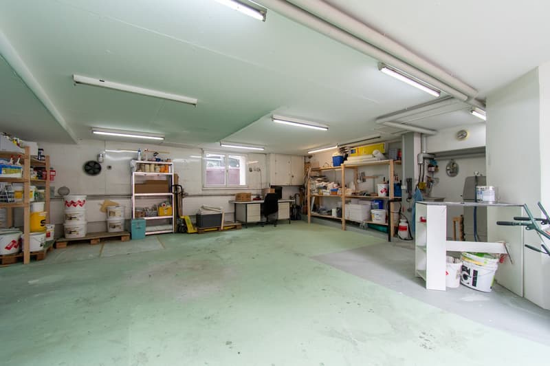 Commercial space/workshop/studio in central location (3)