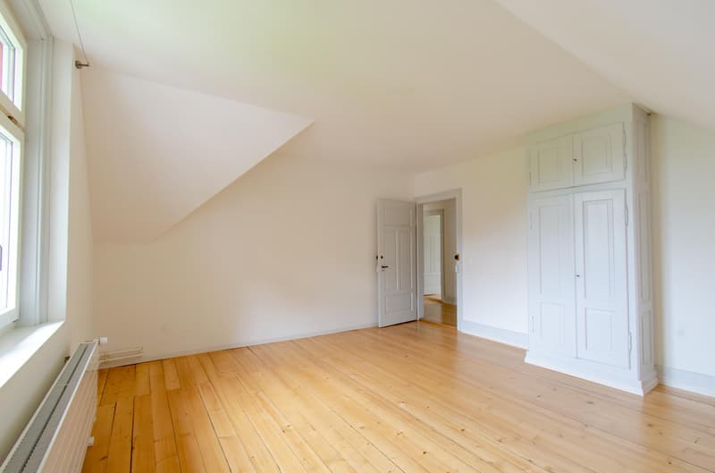Charmvolle 4.5 Zimmer-Dachwohnung (6)