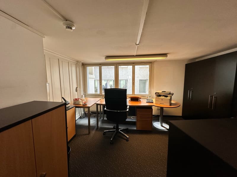 Furnished office in the heart of the old town (3)