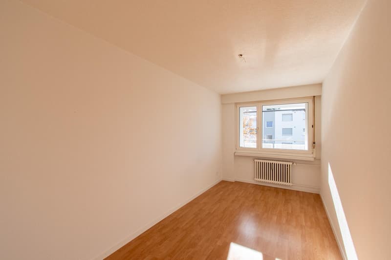 Bright 4.5 room apartment with balcony (4)